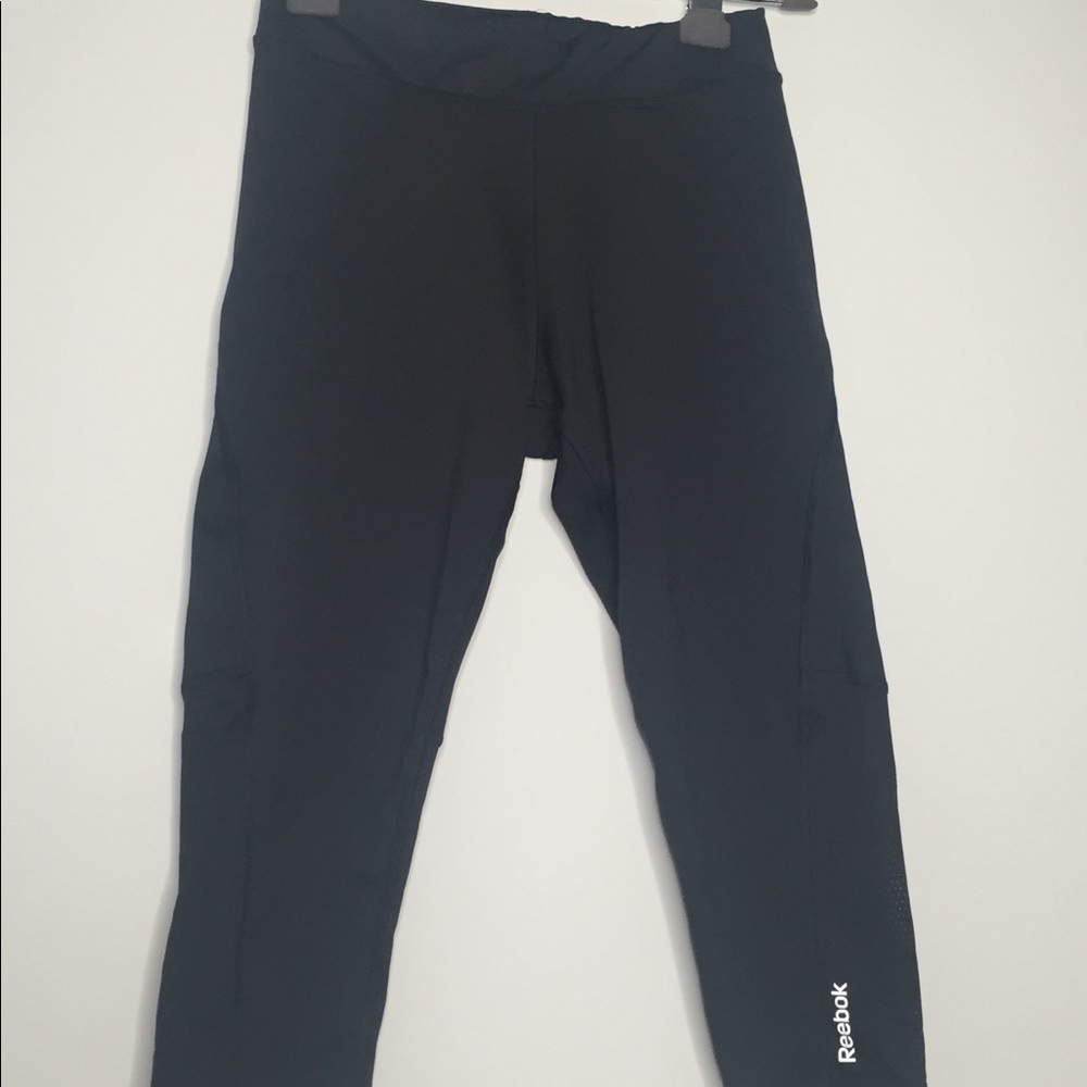 Reebok Mesh Capri Leggings size Small